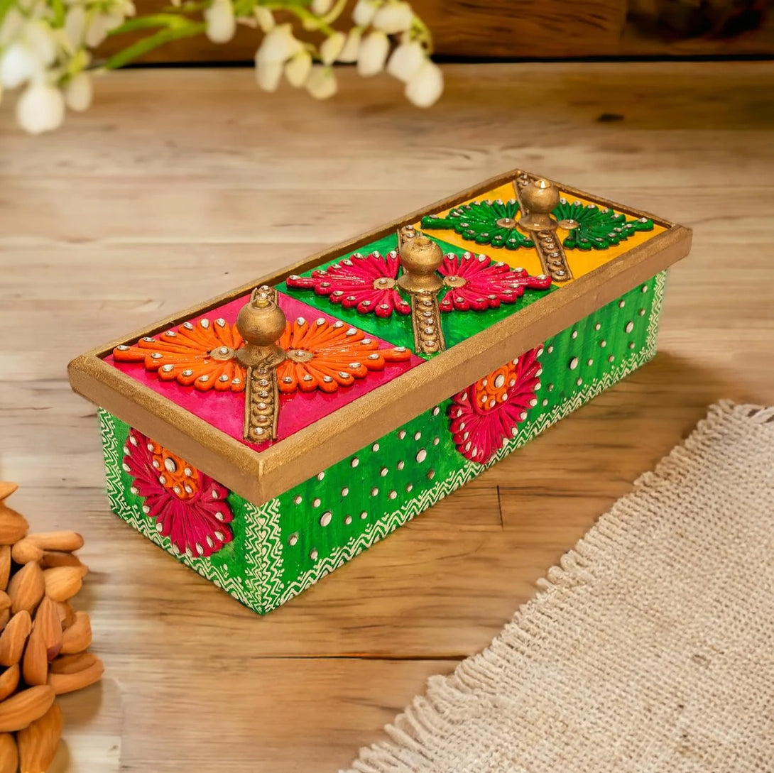 Vastra Beautiful Retro Tin Boxes for Multipurpose Use. Useful for